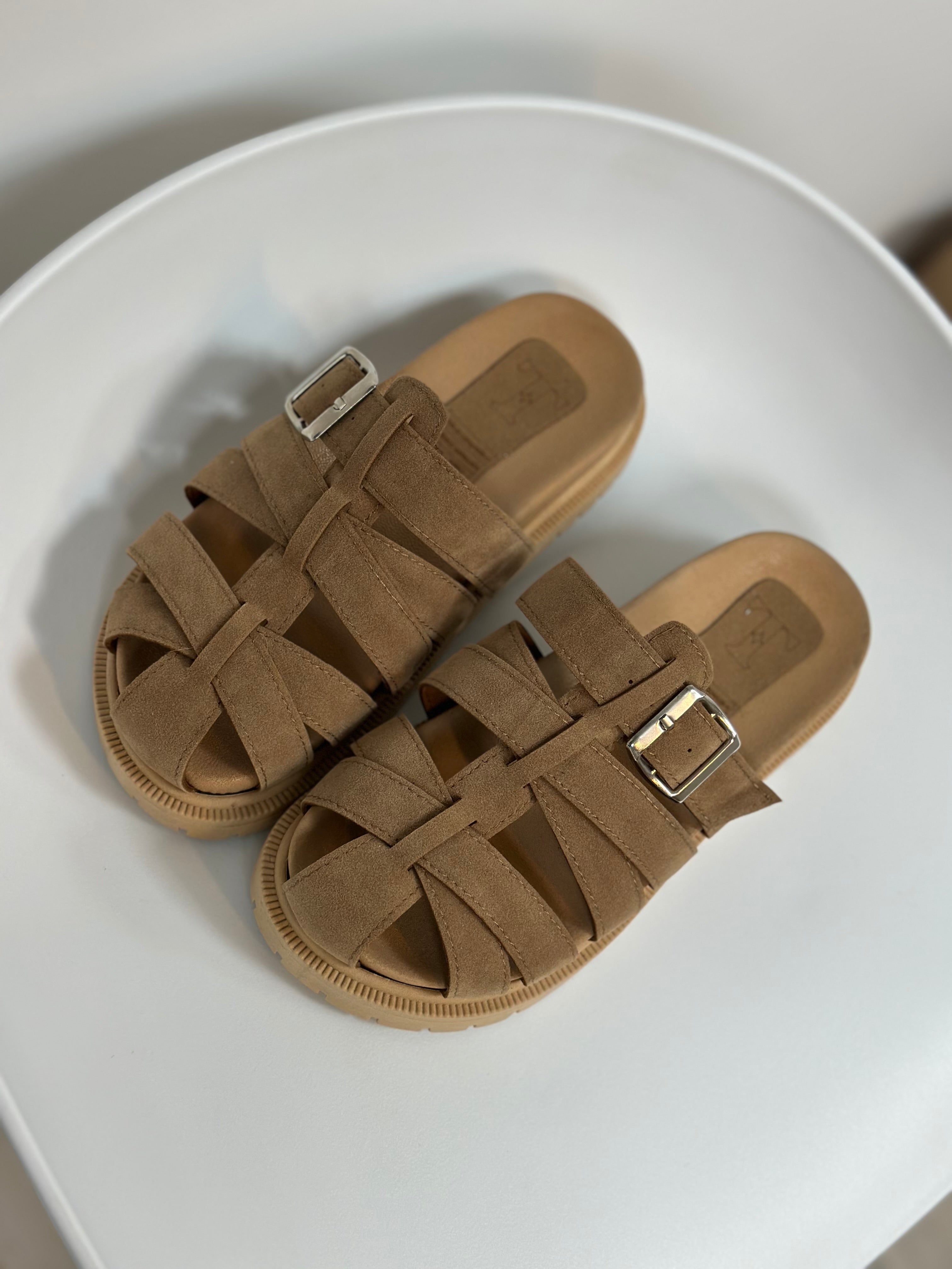 NOVA X AMARETTO EN CUERO