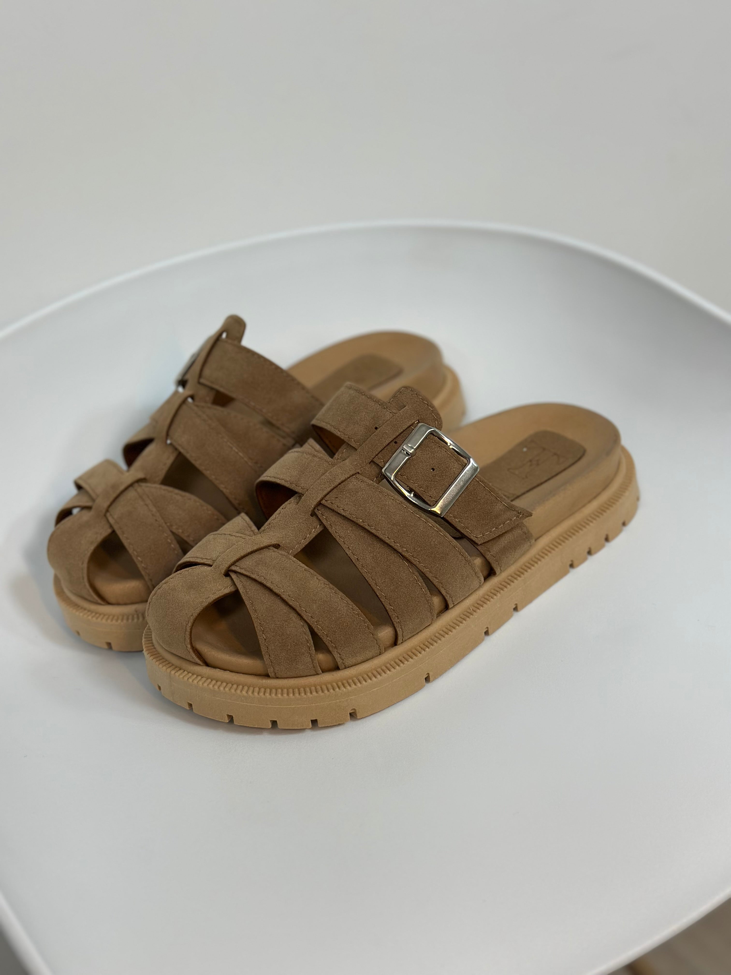 NOVA X AMARETTO EN CUERO