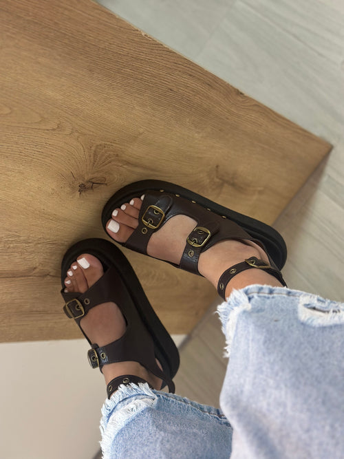 CHARLOTTE X CHOCOLATE EN CUERO