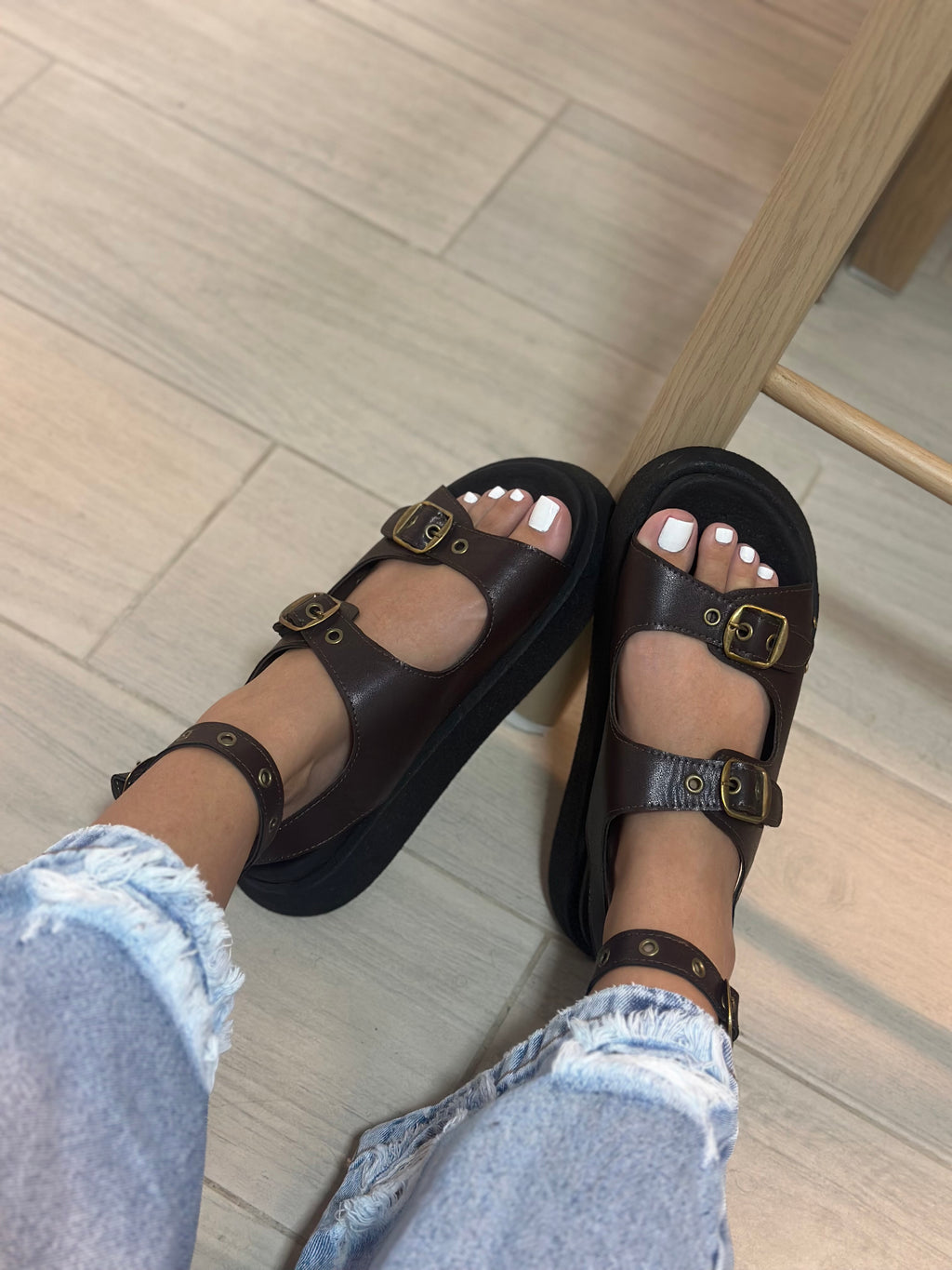CHARLOTTE X CHOCOLATE EN CUERO